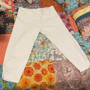 White Capri pants